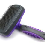Slicker brush button type (purple colour)